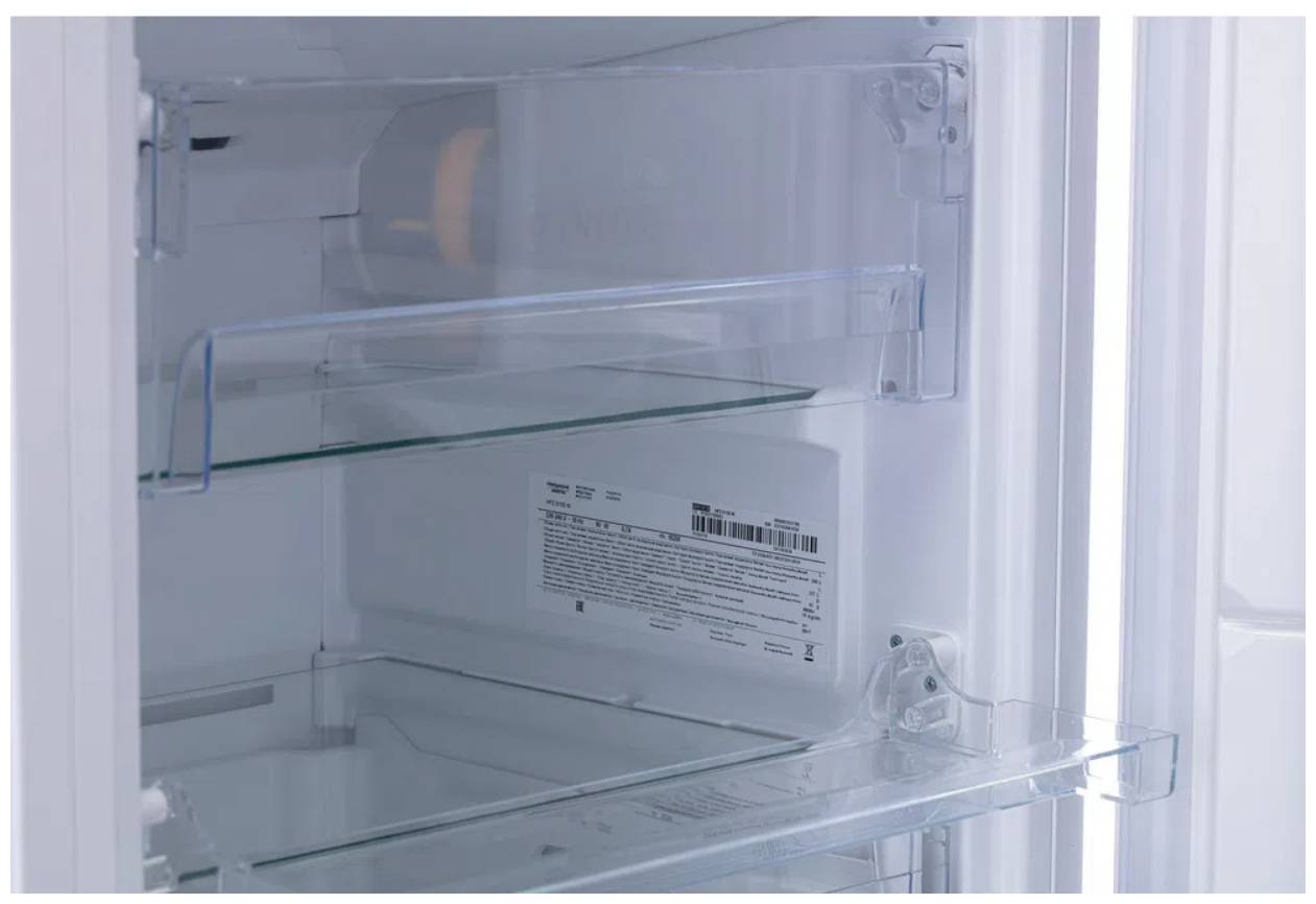 Морозильный шкаф Hotpoint-Ariston HFZ 6150 W белый